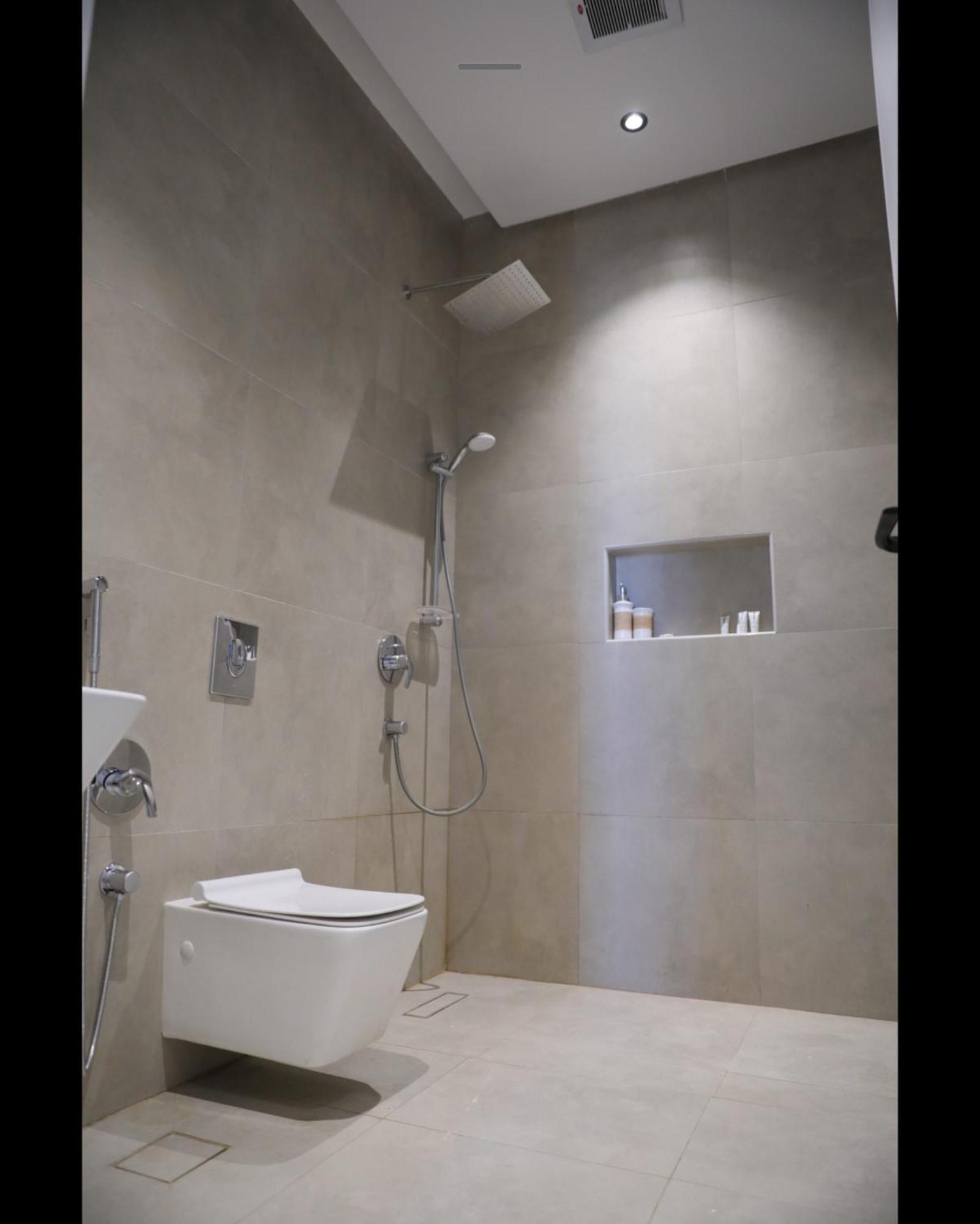 Apartment بغرفتي نوم وصالة ودورتين مياه بالعارض قرب المطار بتسجيل وصول ذاتيtwo-bedroom With Living And Two Bathrooms In Al-aridh Near The Airport With Self-check-in Riyadh